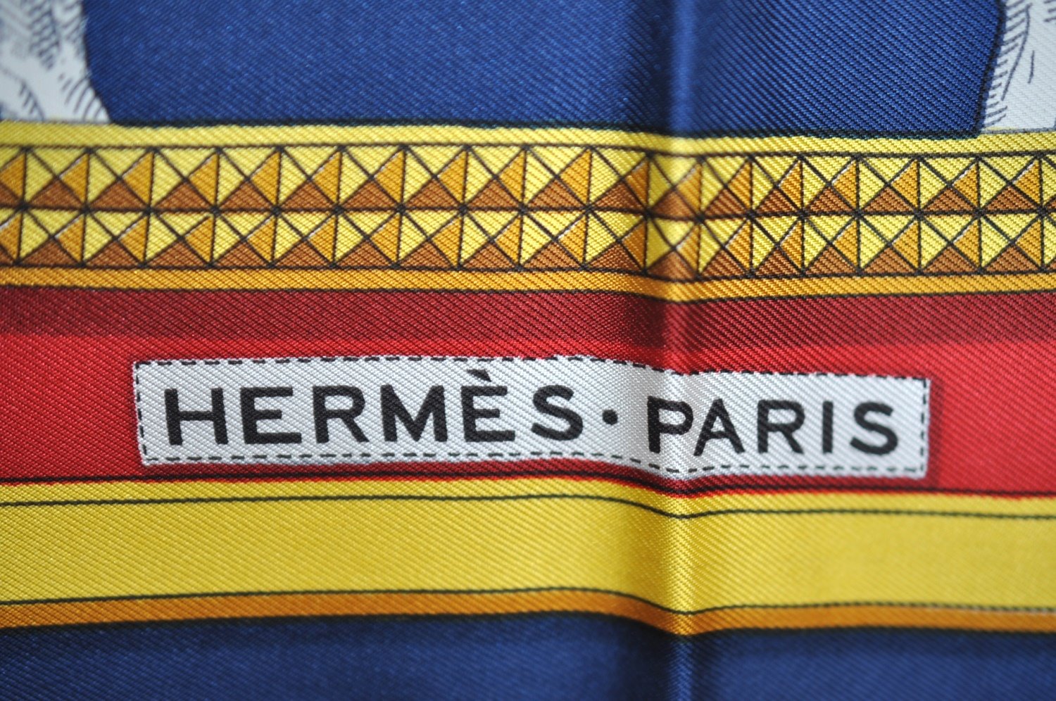 Authentic HERMES Carre 90 Scarf 