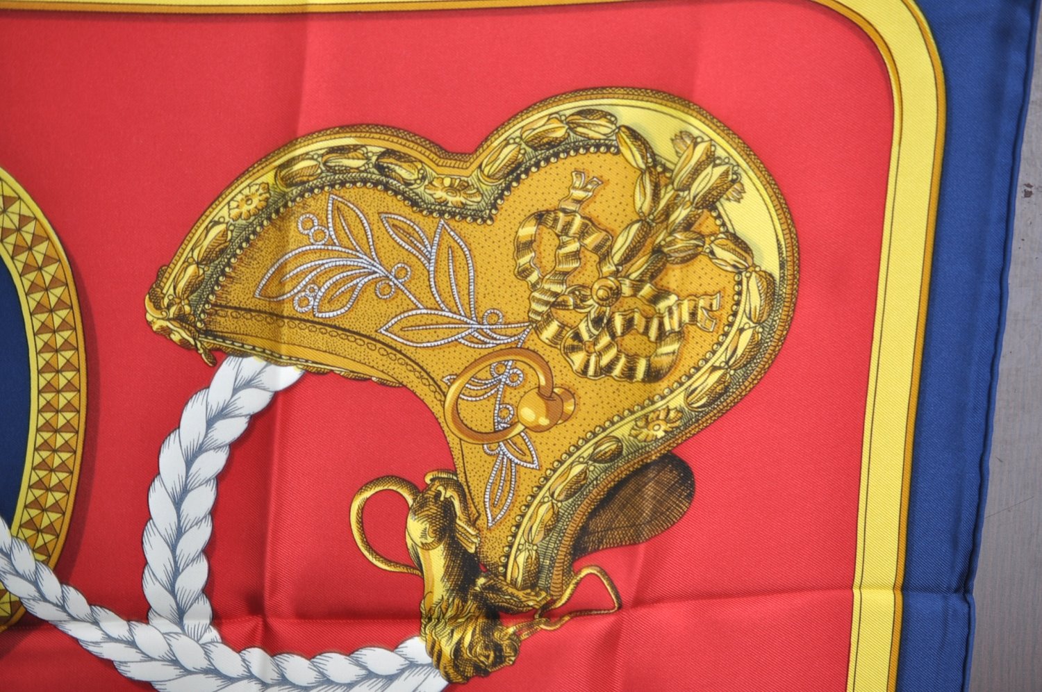 Authentic HERMES Carre 90 Scarf 