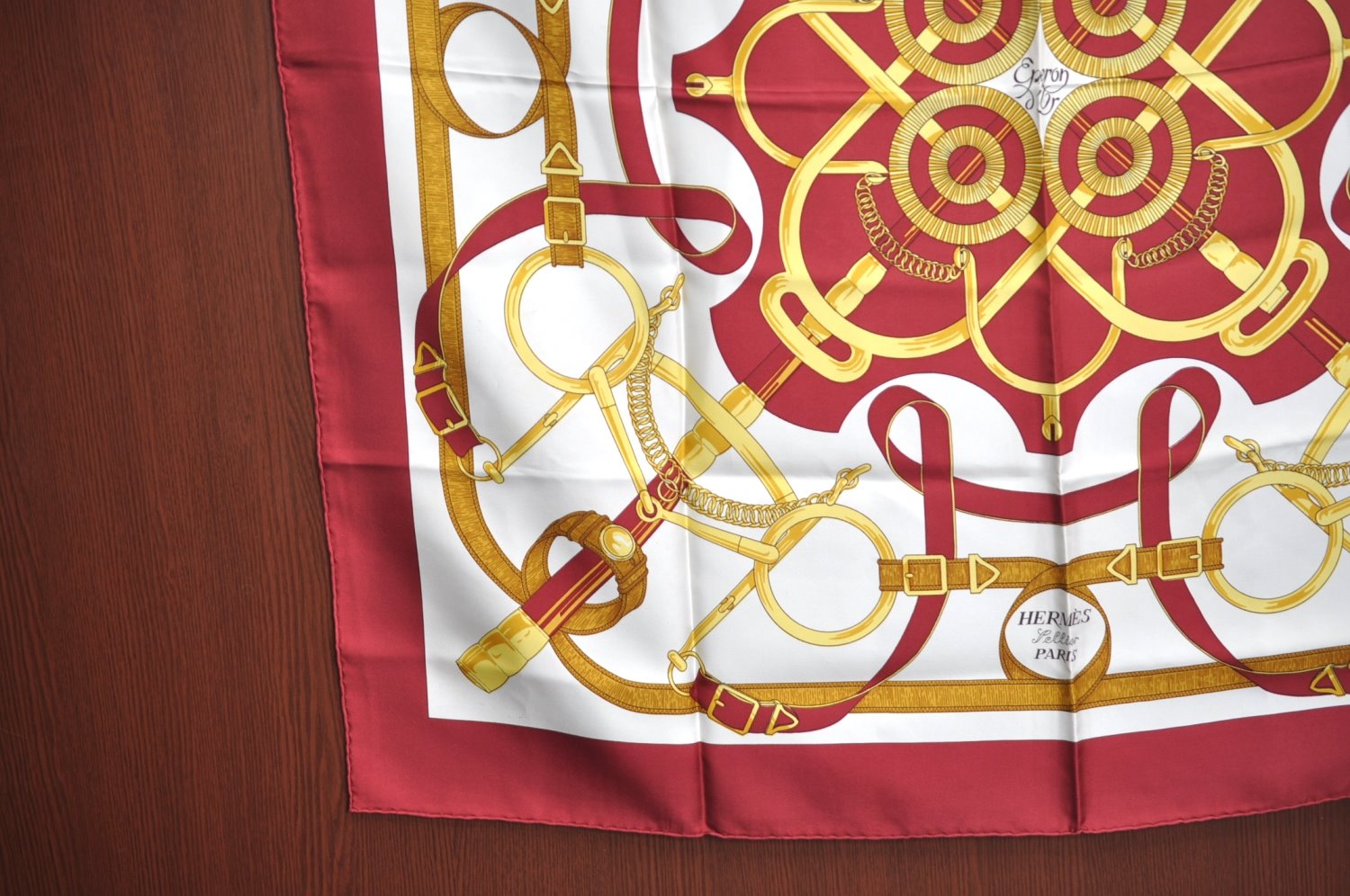 Authentic HERMES Carre 90 Scarf 