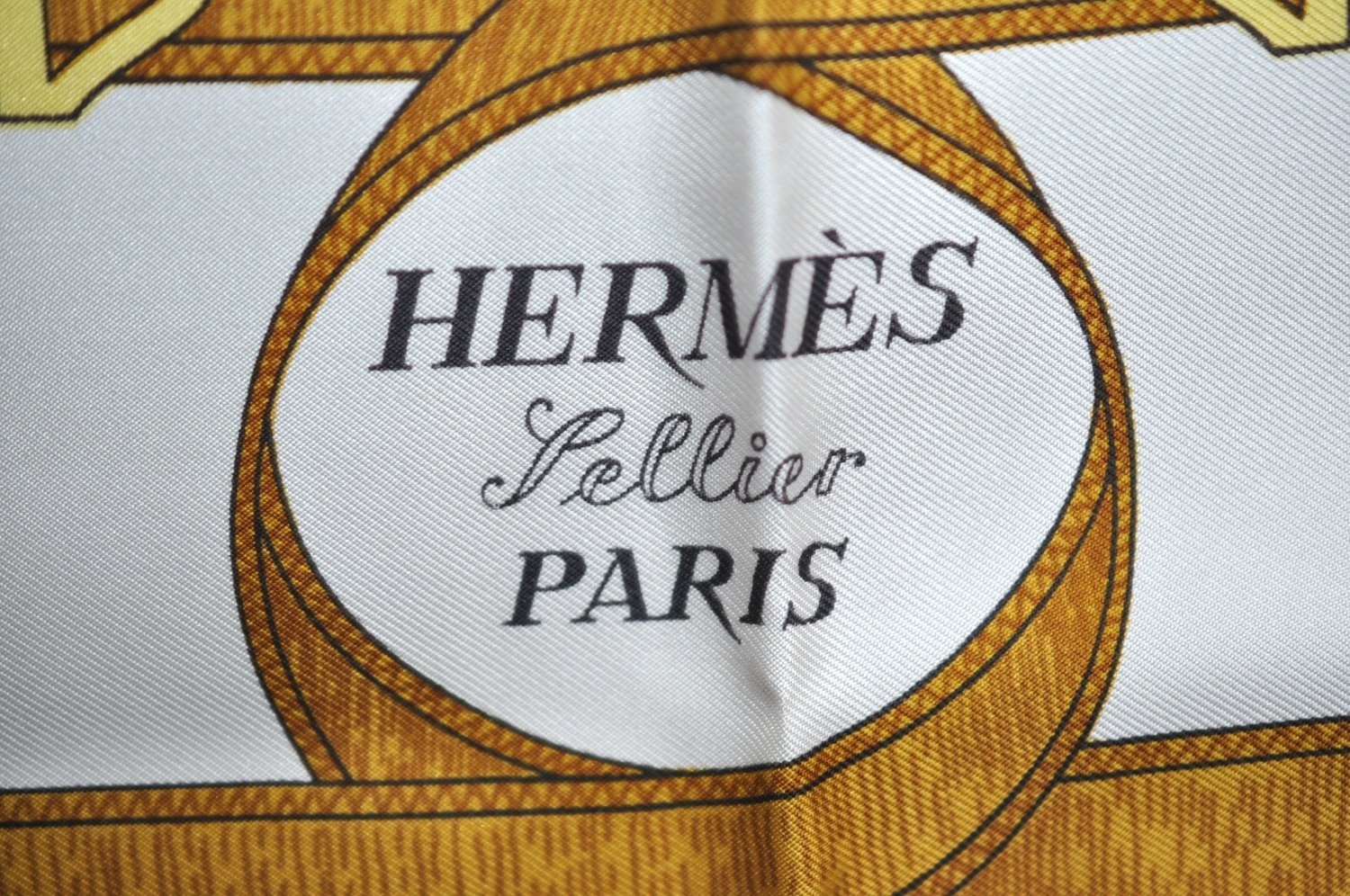 Authentic HERMES Carre 90 Scarf 