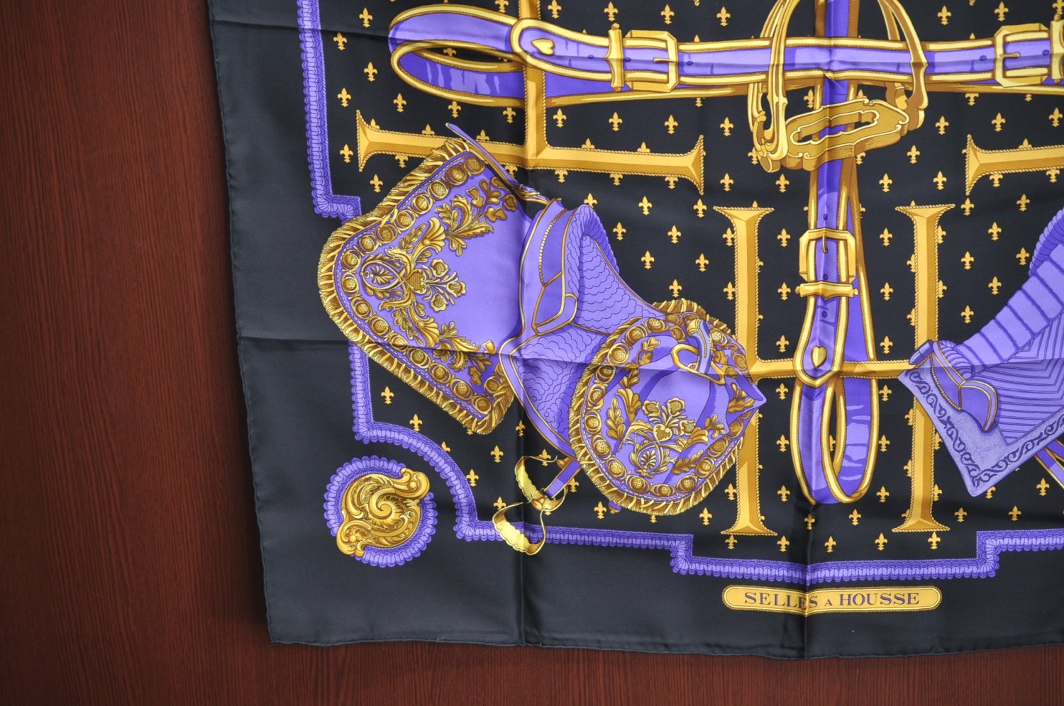 Authentic HERMES Carre 90 Scarf 