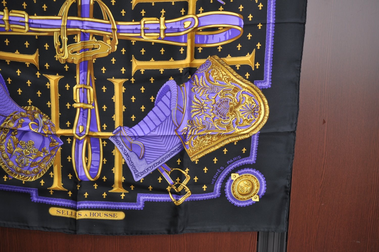 Authentic HERMES Carre 90 Scarf 