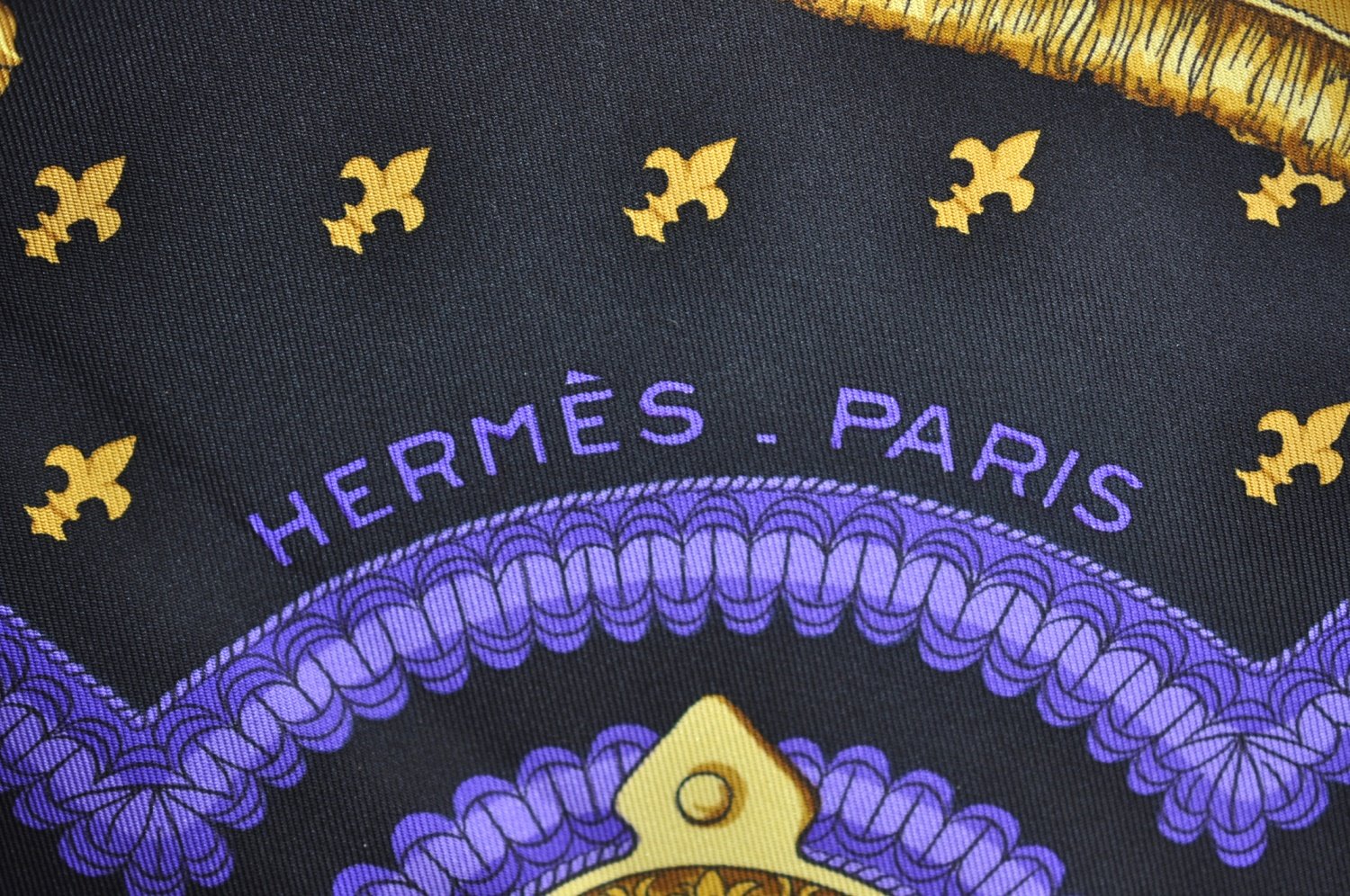 Authentic HERMES Carre 90 Scarf 