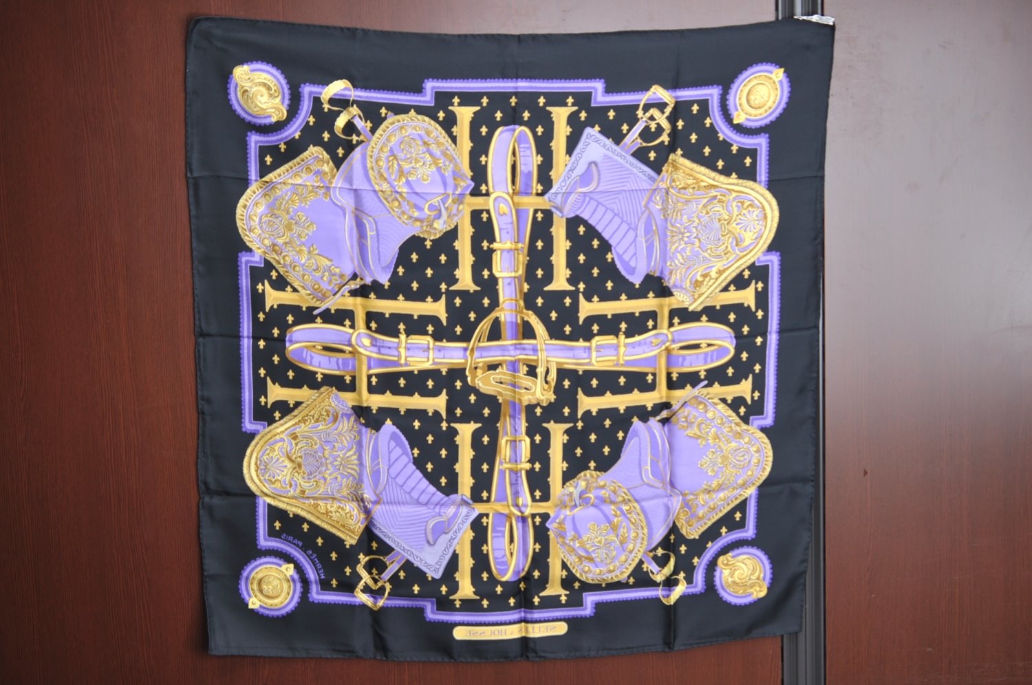 Authentic HERMES Carre 90 Scarf 