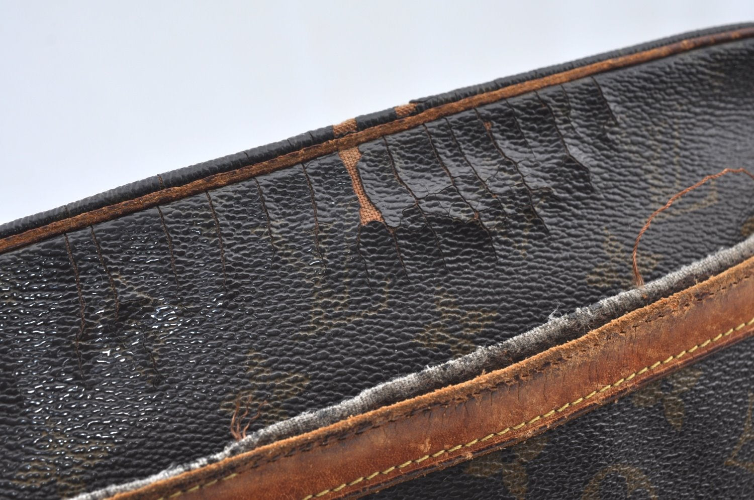 Authentic Louis Vuitton Monogram Compiegne 28 Clutch Hand Bag M51845 LV K5481