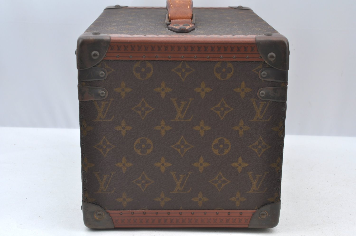 Authentic Louis Vuitton Monogram Boite Flacons Cosmetic Box M21828 LV K5497