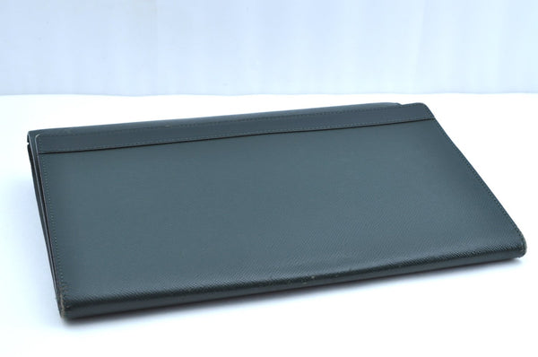 Auth Louis Vuitton Taiga Volga Document case Clutch Bag Green M30204 LV K5522