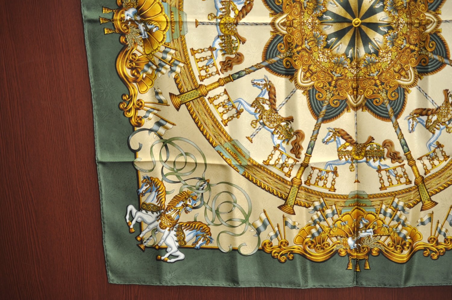 Authentic HERMES Carre 90 Scarf 