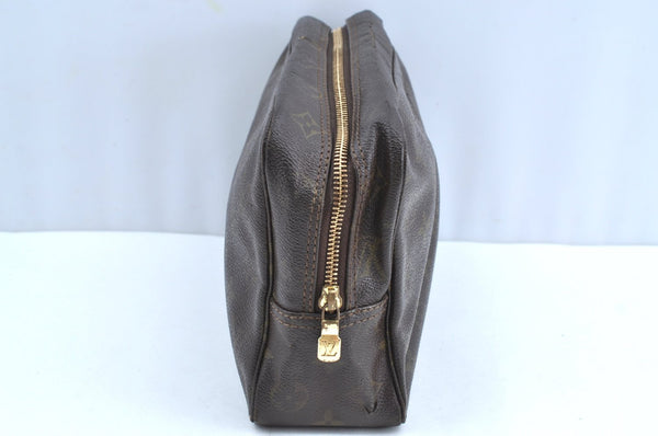 Auth Louis Vuitton Monogram Trousse Toilette 28 Clutch Hand Bag M47522 LV K5558
