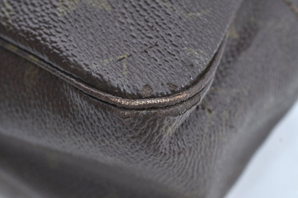 Auth Louis Vuitton Monogram Trousse Toilette 28 Clutch Hand Bag M47522 LV K5558