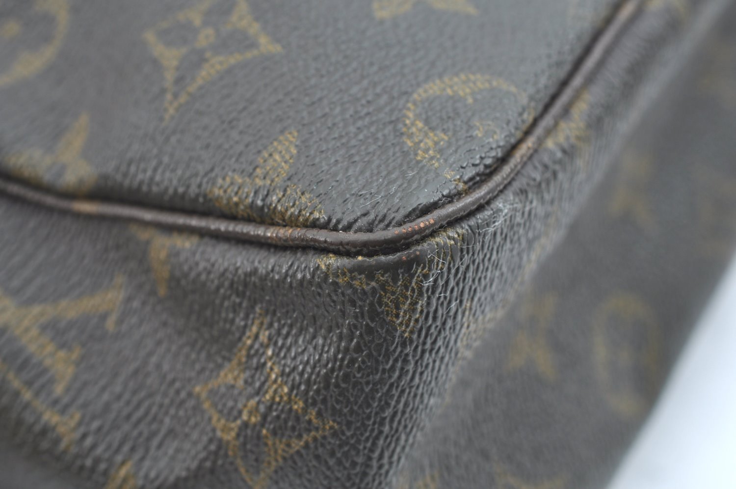 Auth Louis Vuitton Monogram Trousse Toilette 28 Clutch Bag Old Model Junk K5562