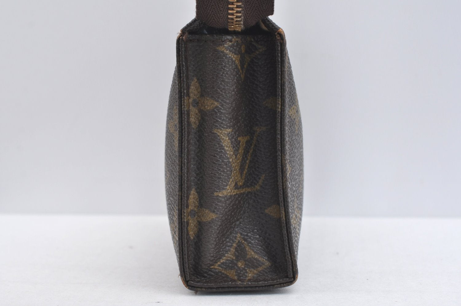 Authentic Louis Vuitton Monogram Poche Toilette 15 M47546 Cosmetics Pouch K5563