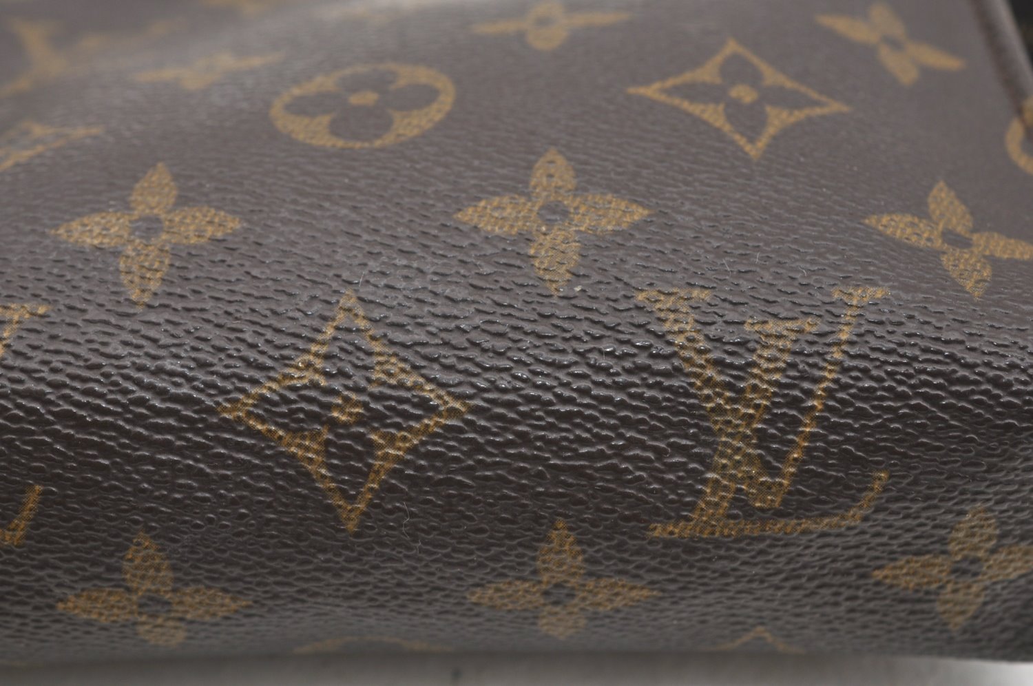 Authentic Louis Vuitton Monogram Poche Toilette 15 M47546 Cosmetics Pouch K5563