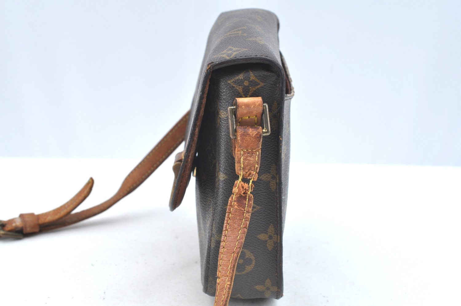 Authentic Louis Vuitton Monogram Saint Cloud MM M51243 Shoulder Cross Bag Junk K5564