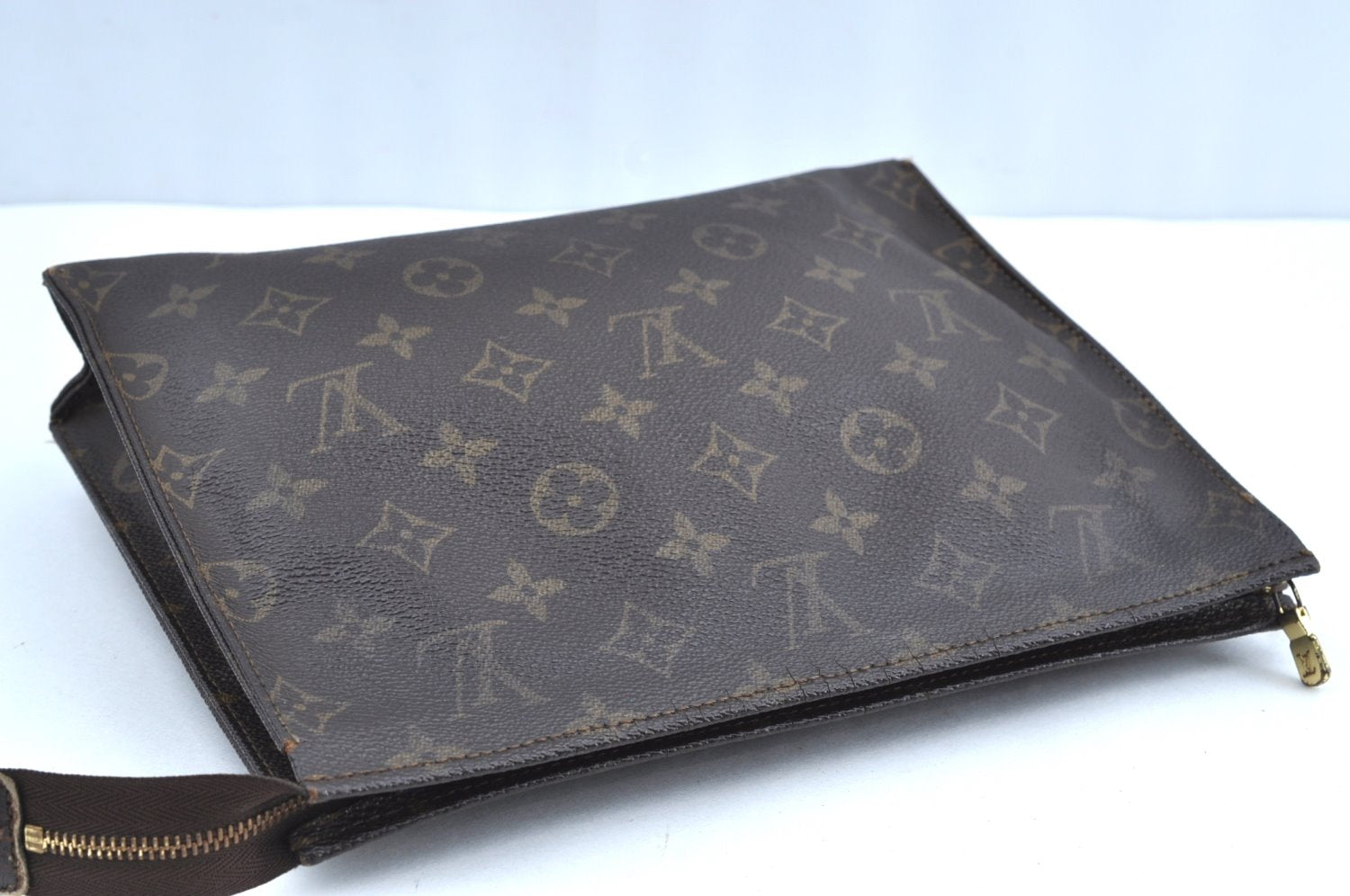 Auth Louis Vuitton Monogram Poche Toilette 26 Cosmetics Pouch Old Model LV K5570