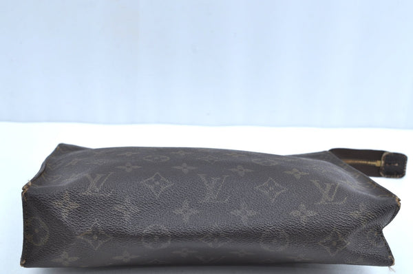 Auth Louis Vuitton Monogram Poche Toilette 26 Cosmetics Pouch Old Model LV K5570