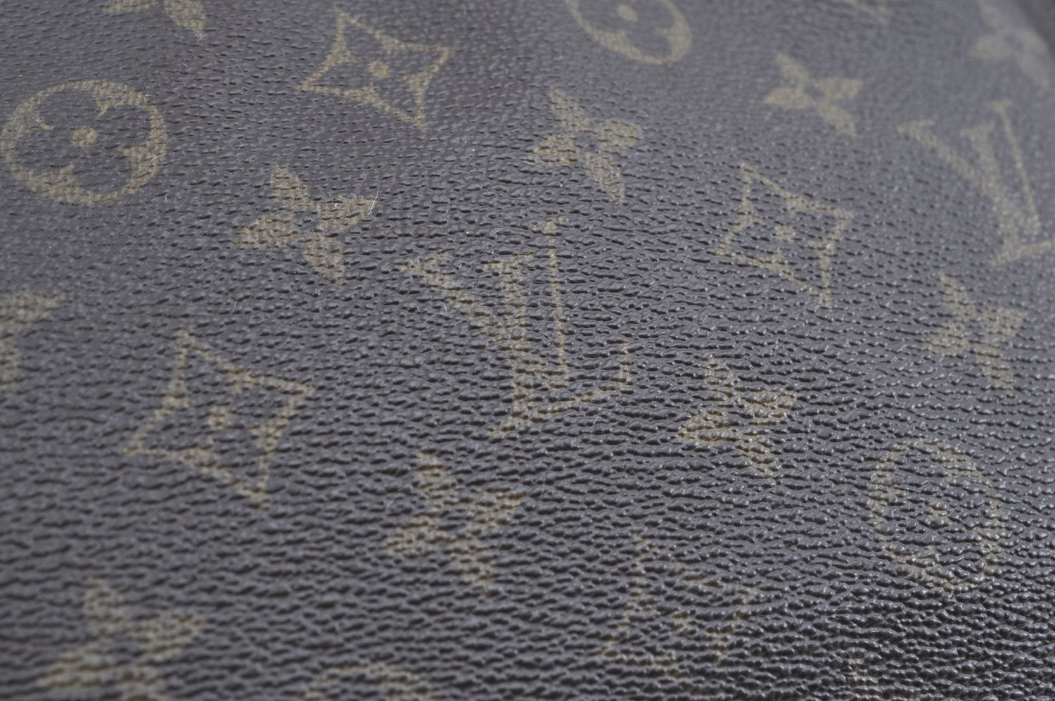 Auth Louis Vuitton Monogram Poche Toilette 26 Cosmetics Pouch Old Model LV K5570