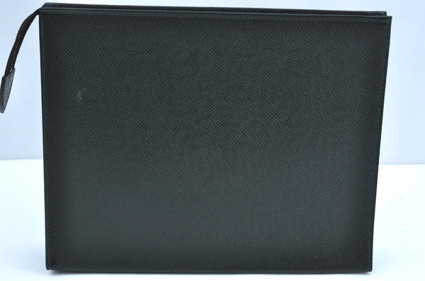 Auth Louis Vuitton Taiga Poche Toilette Cosmetics Pouch Green M99034 Junk K5572