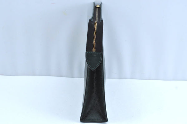 Auth Louis Vuitton Taiga Poche Toilette Cosmetics Pouch Green M99034 Junk K5572