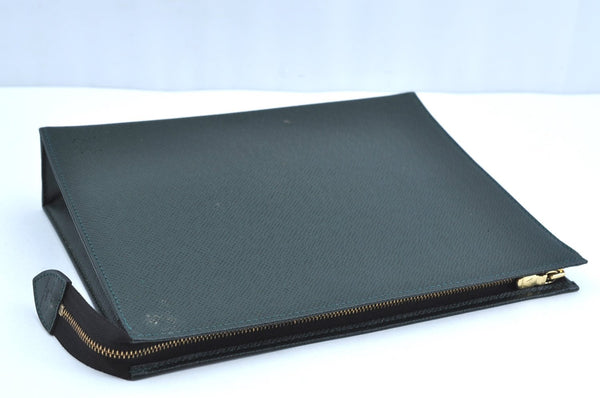 Auth Louis Vuitton Taiga Poche Toilette Cosmetics Pouch Green M99034 Junk K5572