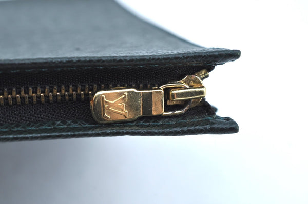 Auth Louis Vuitton Taiga Poche Toilette Cosmetics Pouch Green M99034 Junk K5572