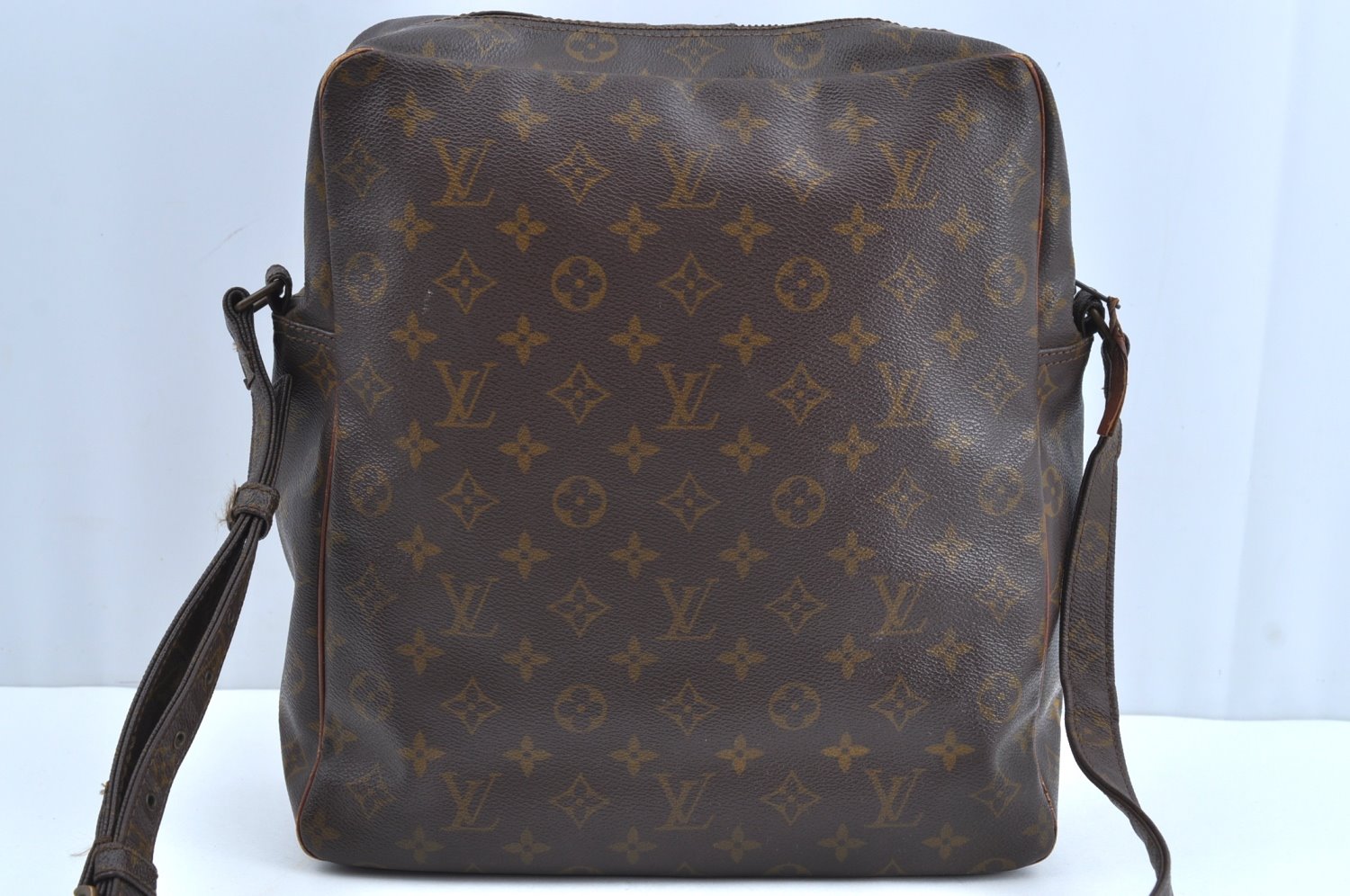 Authetic Louis Vuitton Monogram Marceau Shoulder Cross Bag Old Model LV K5590