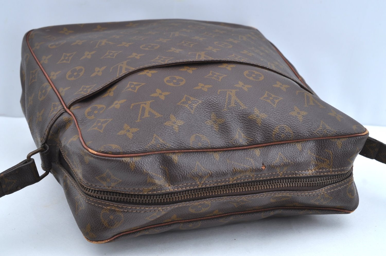 Authetic Louis Vuitton Monogram Marceau Shoulder Cross Bag Old Model LV K5590