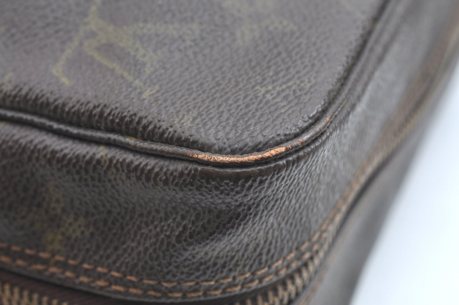 Auth Louis Vuitton Monogram Trousse Toilette 28 Clutch Bag Old Model Junk K5597