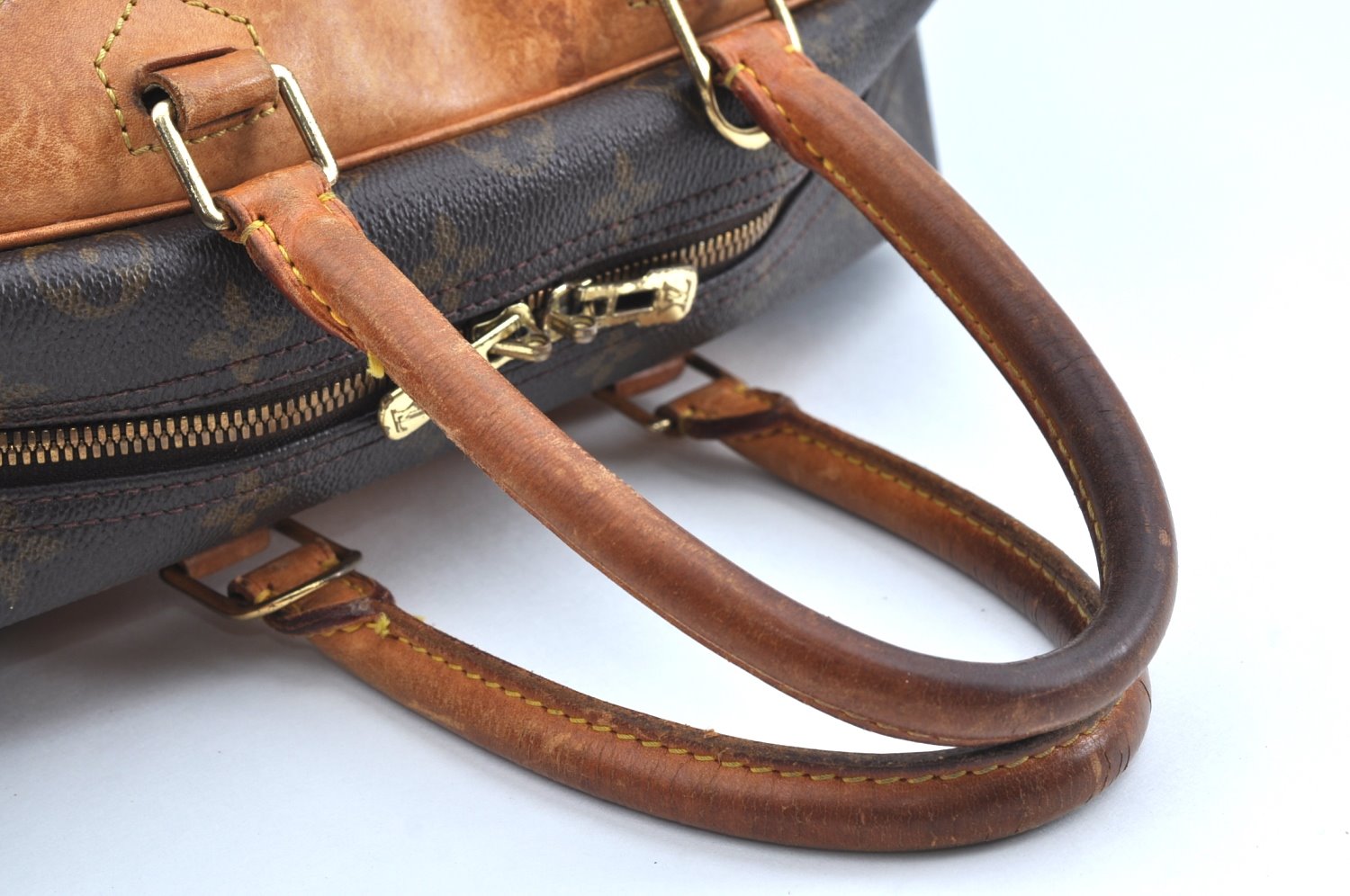 Authentic Louis Vuitton Monogram Deauville Hand Bag M47270 LV K5599