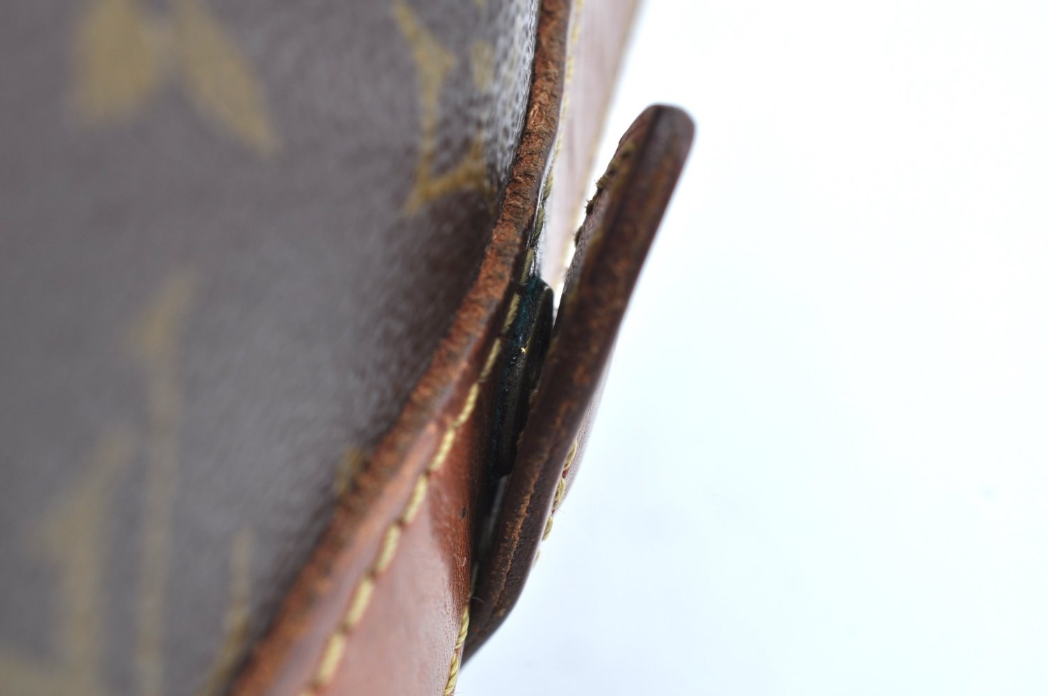 Auth Louis Vuitton Monogram Pochette Pliante Clutch Hand Bag Old Model LV K5602