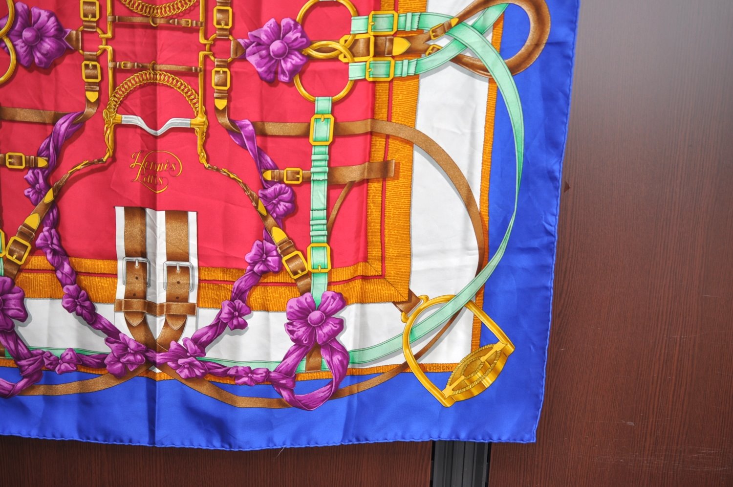 Authentic HERMES Carre 90 Scarf 