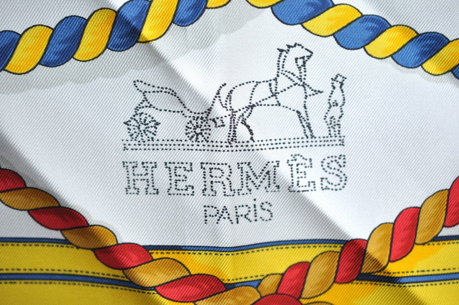 Authentic HERMES Carre 90 Scarf 