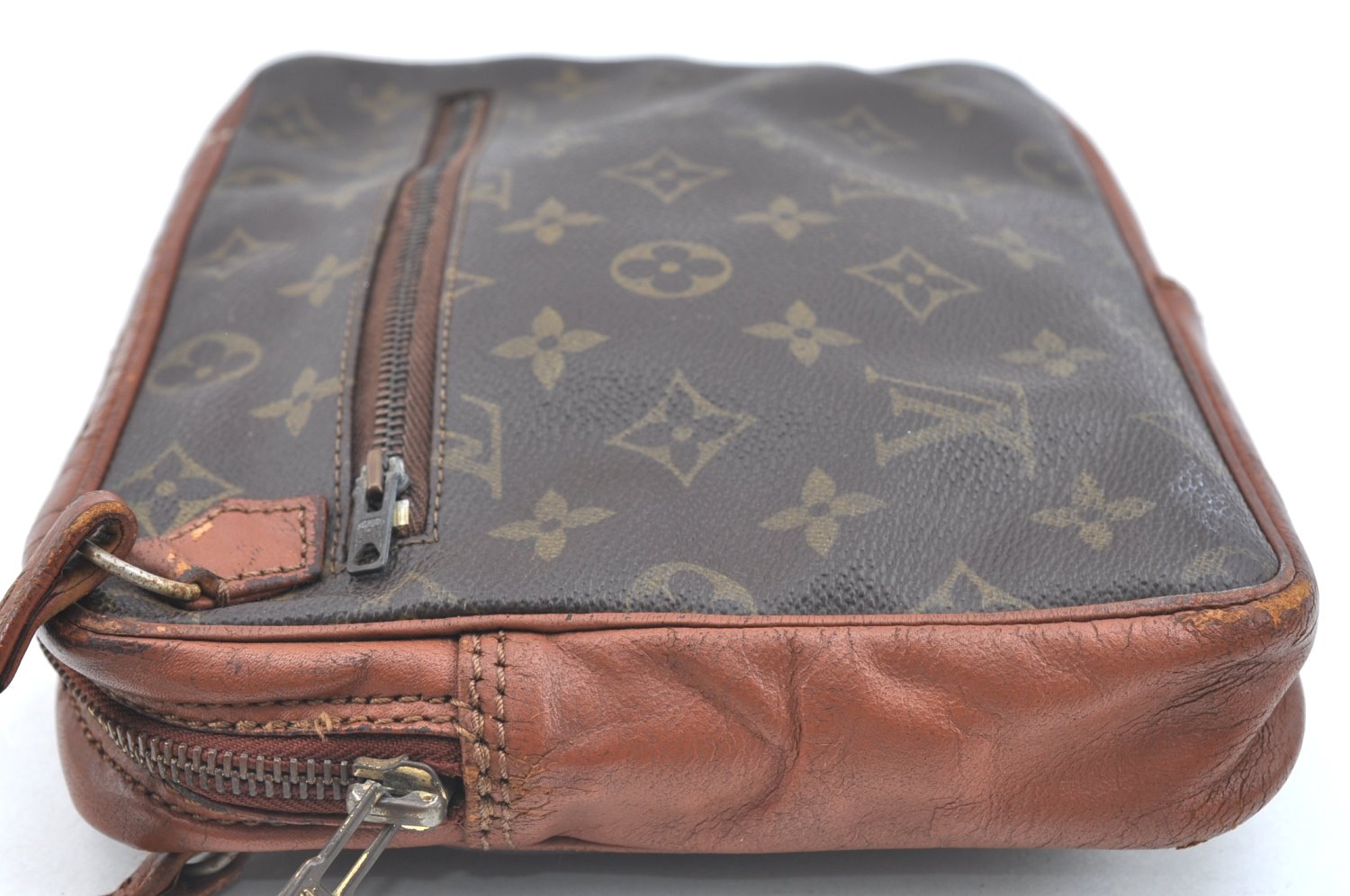 Authentic Louis Vuitton Monogram Pochette Sport Clutch Hand Bag Old Model K5626