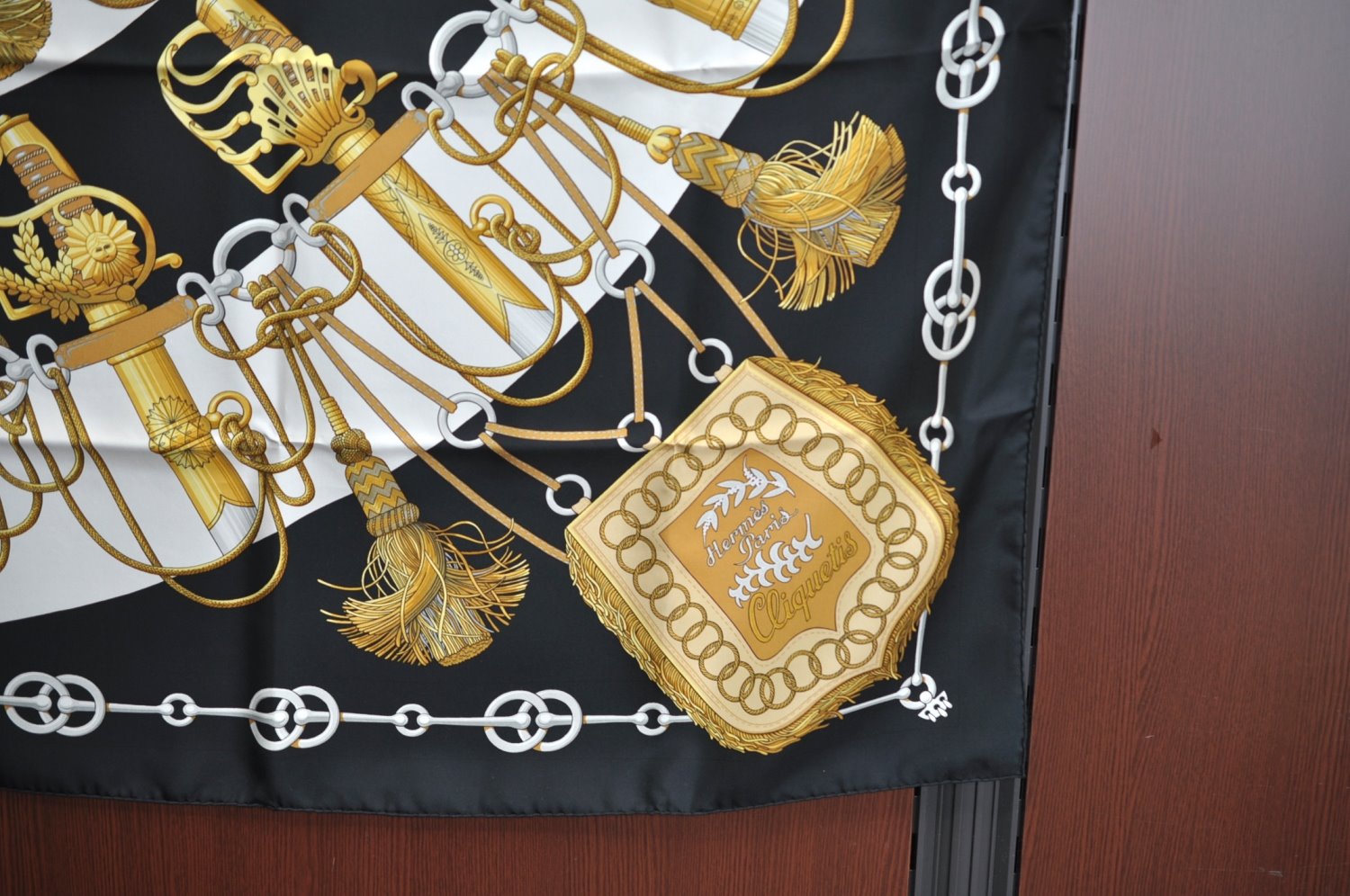 Authentic HERMES Carre 90 Scarf 