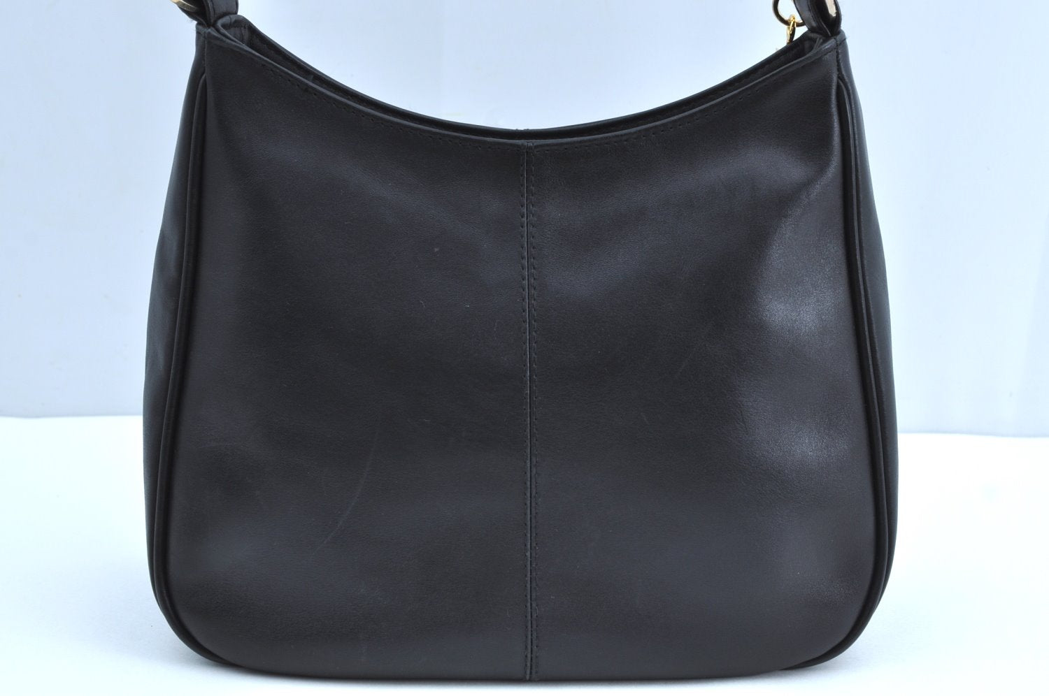 Authentic MCM Vintage Leather Shoulder Bag Purse Black K5643