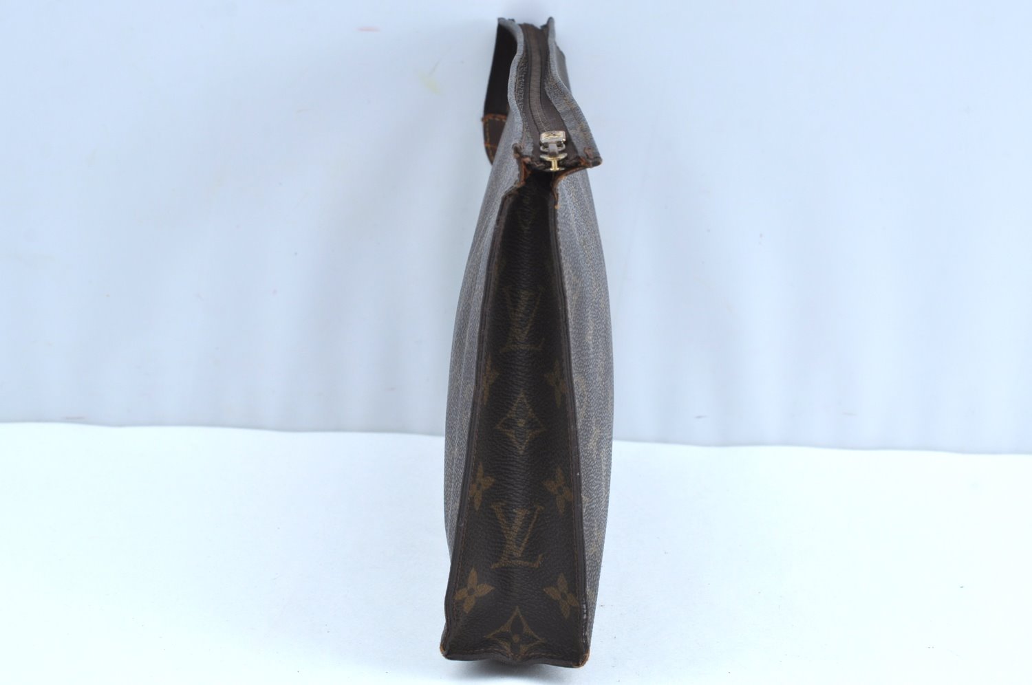 Auth Louis Vuitton Monogram Poche Toilette 26 Cosmetics Pouch Old Model LV K5650