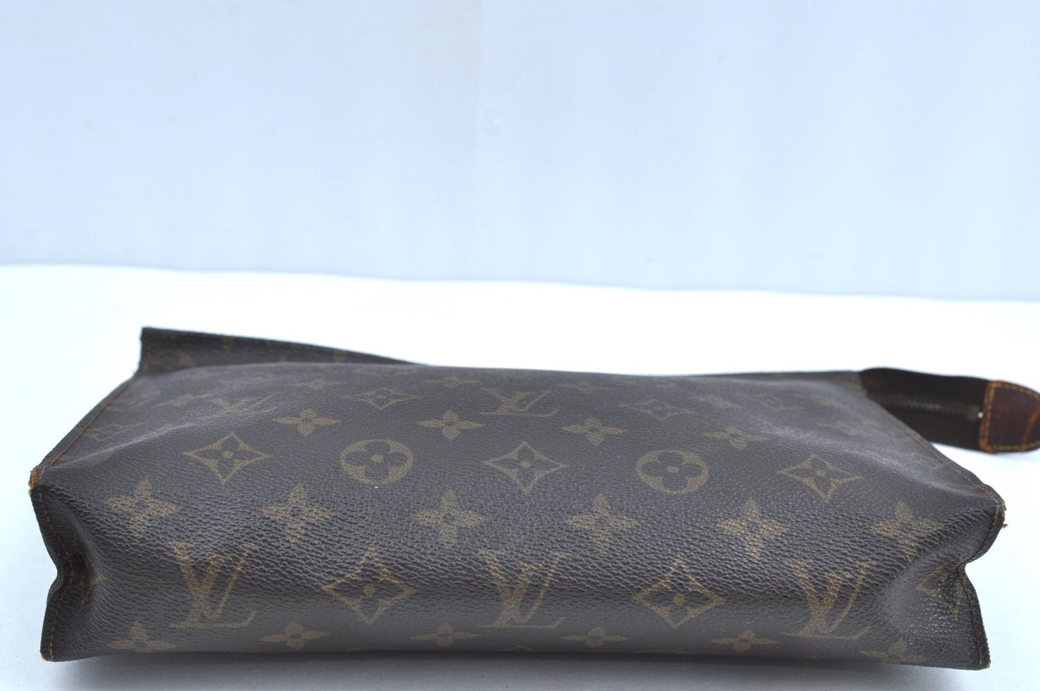 Auth Louis Vuitton Monogram Poche Toilette 26 Cosmetics Pouch Old Model LV K5650