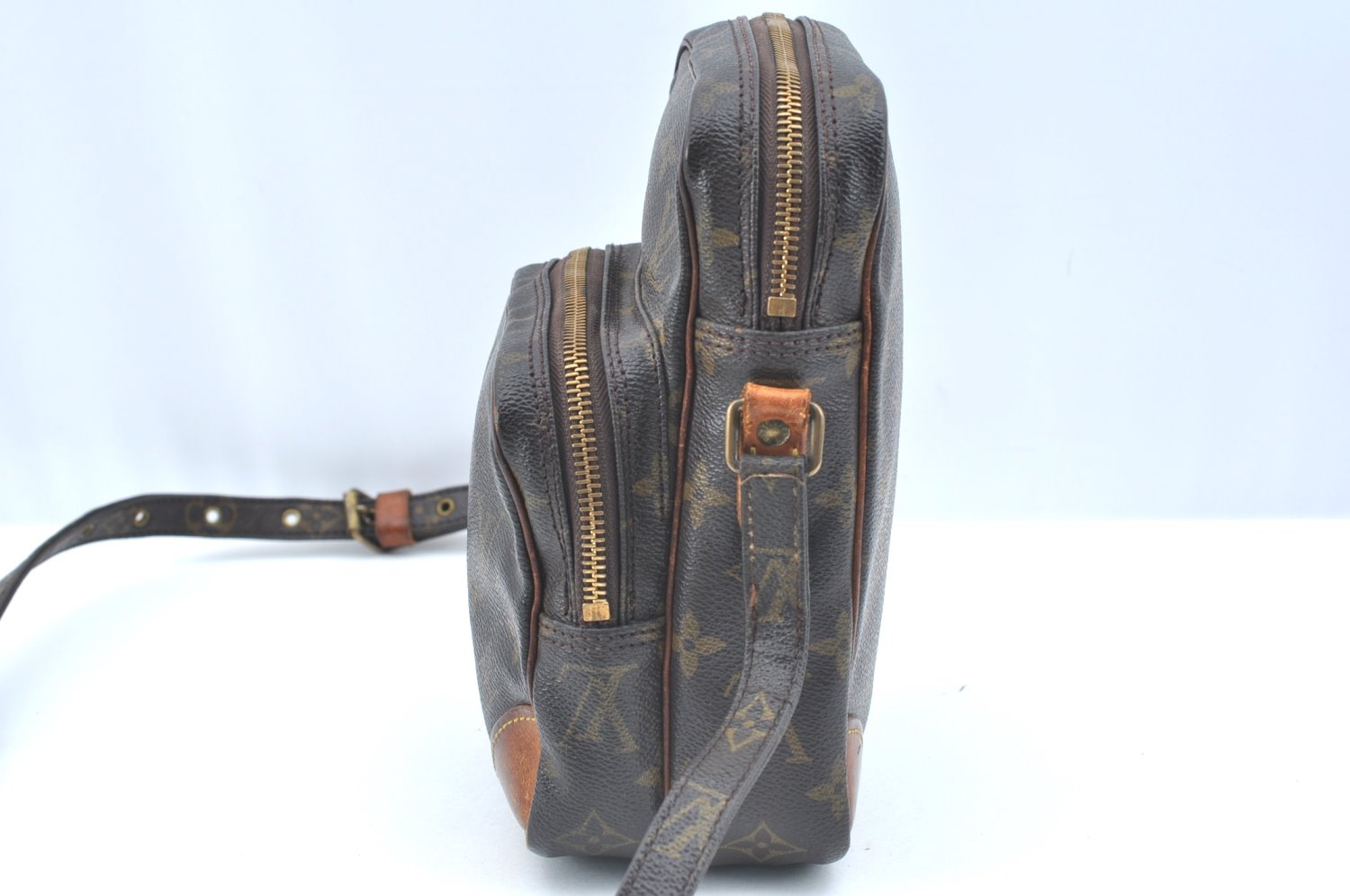 Authentic Louis Vuitton Monogram Amazone Shoulder Cross Body Bag M45236 LV K5655