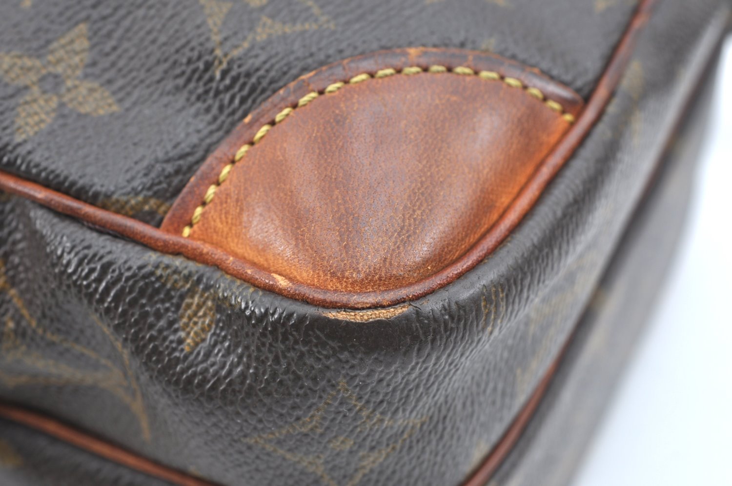 Authentic Louis Vuitton Monogram Amazone Shoulder Cross Body Bag M45236 LV K5655