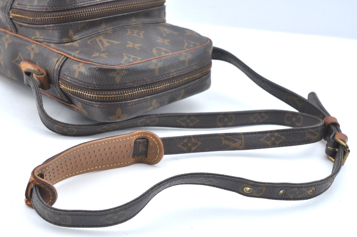 Authentic Louis Vuitton Monogram Amazone Shoulder Cross Body Bag M45236 LV K5659