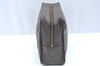 Auth Louis Vuitton Monogram Trousse Toilette 28 Clutch Hand Bag M47522 LV K5661