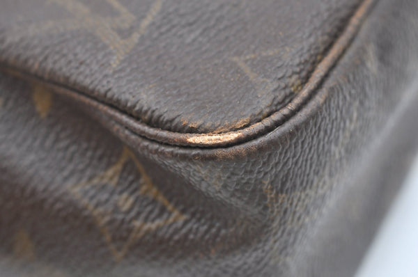 Auth Louis Vuitton Monogram Trousse Toilette 28 Clutch Hand Bag M47522 LV K5661