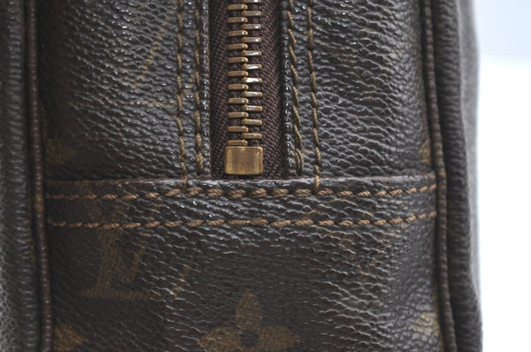 Auth Louis Vuitton Monogram Trousse Toilette 28 Clutch Hand Bag M47522 LV K5661