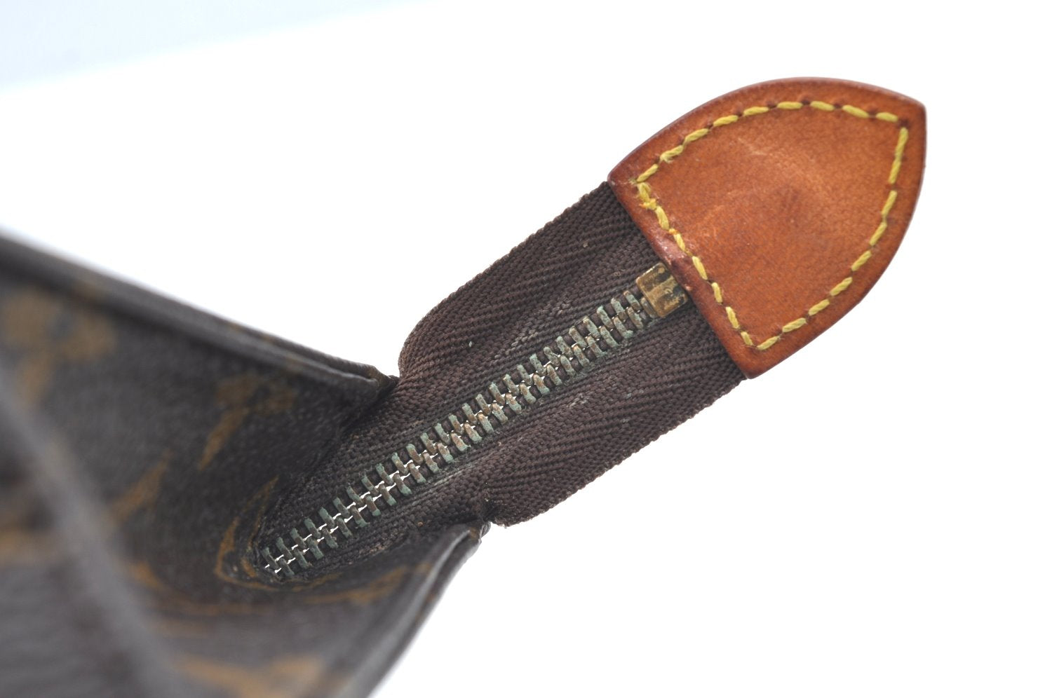 Auth Louis Vuitton Monogram Poche Toilette 15 M47546 Cosmetics Pouch Junk K5663