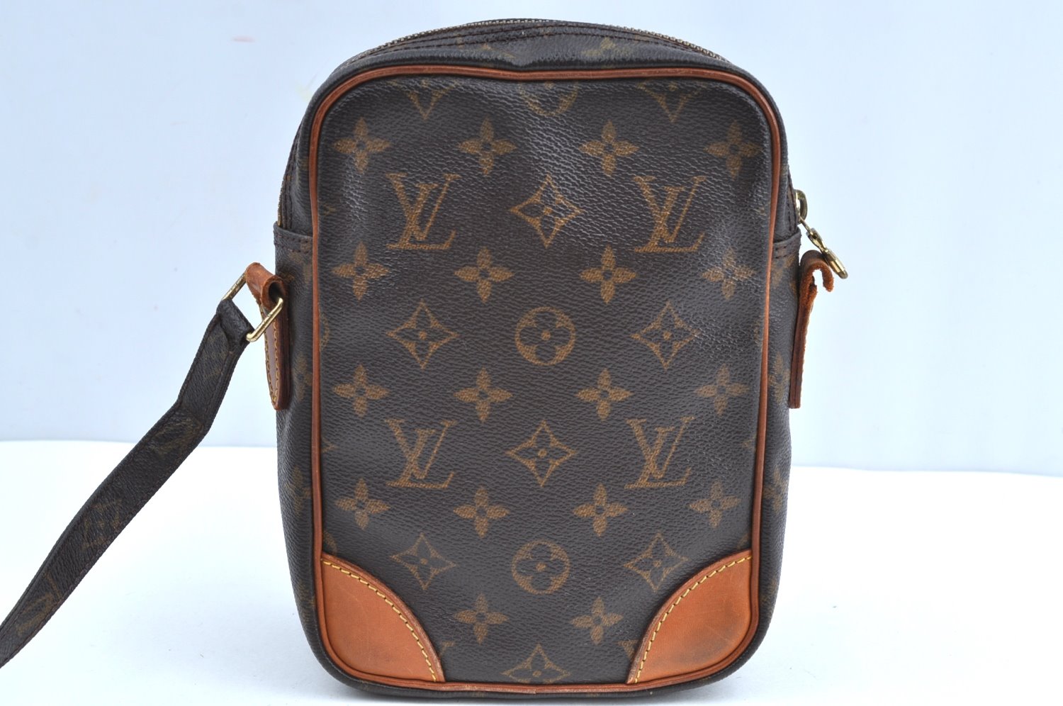 Auth Louis Vuitton Monogram Amazone Shoulder Cross Body Bag M45236 LV Junk K5671