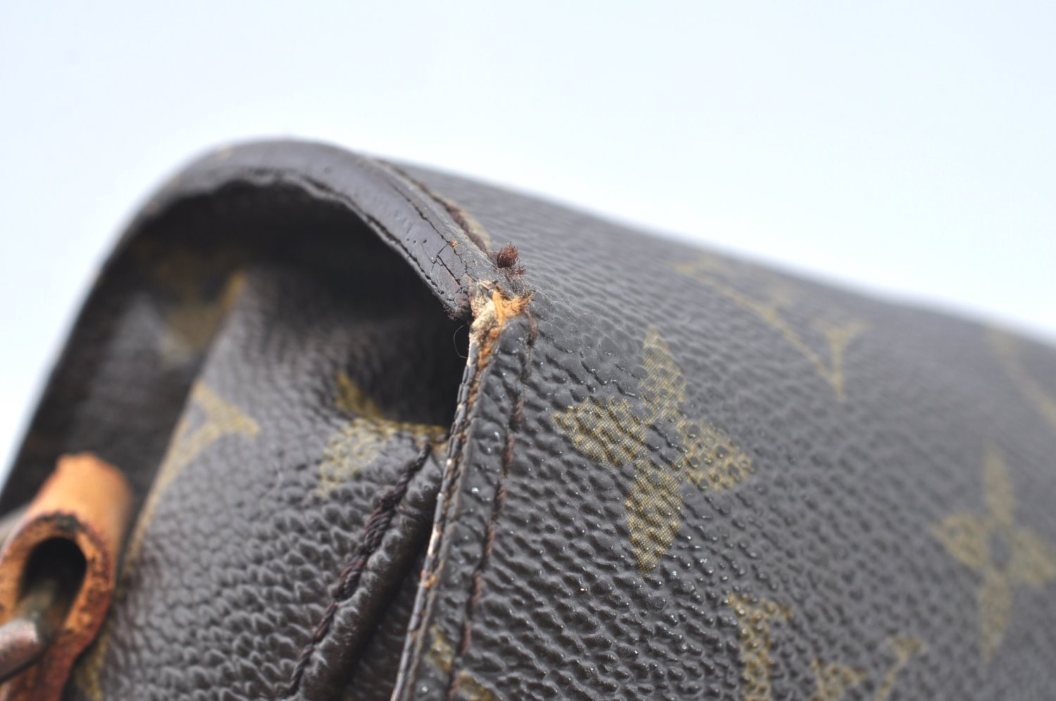 Authentic Louis Vuitton Monogram Saint Cloud GM M51242 Shoulder Cross Bag K5678