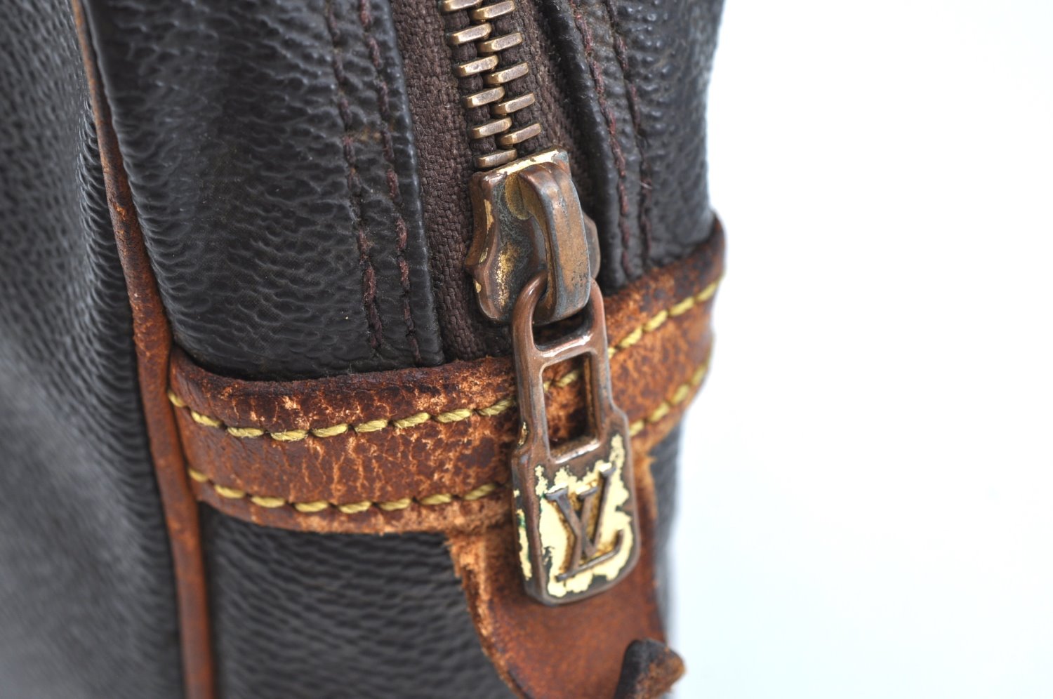 Authentic Louis Vuitton Monogram Compiegne 23 Clutch Hand Bag M51847 LV K5685