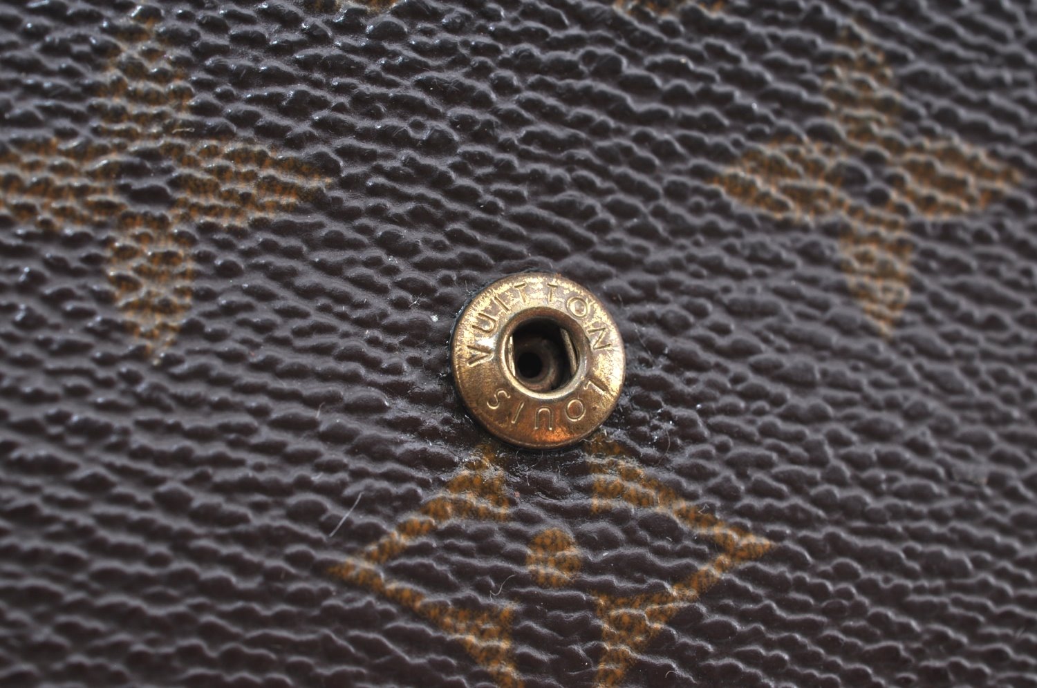 Authentic Louis Vuitton Monogram M61652 Porte Monnaie Billet Carte Credit K5698