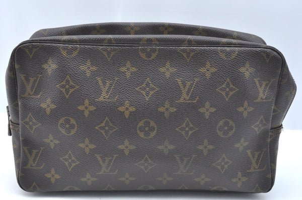 Auth Louis Vuitton Monogram Trousse Toilette 28 Clutch Hand Bag M47522 LV K5703