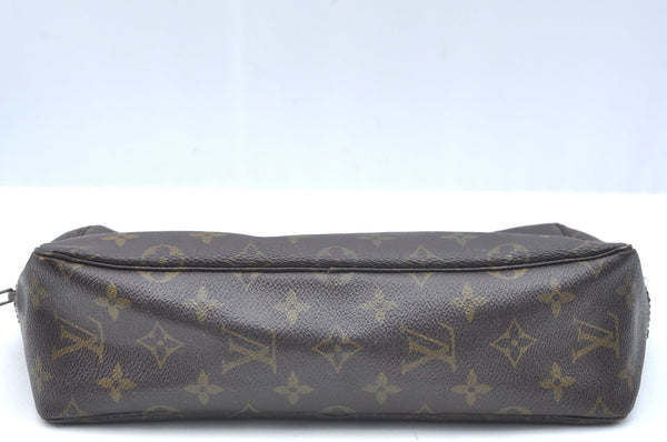 Auth Louis Vuitton Monogram Trousse Toilette 28 Clutch Hand Bag M47522 LV K5703